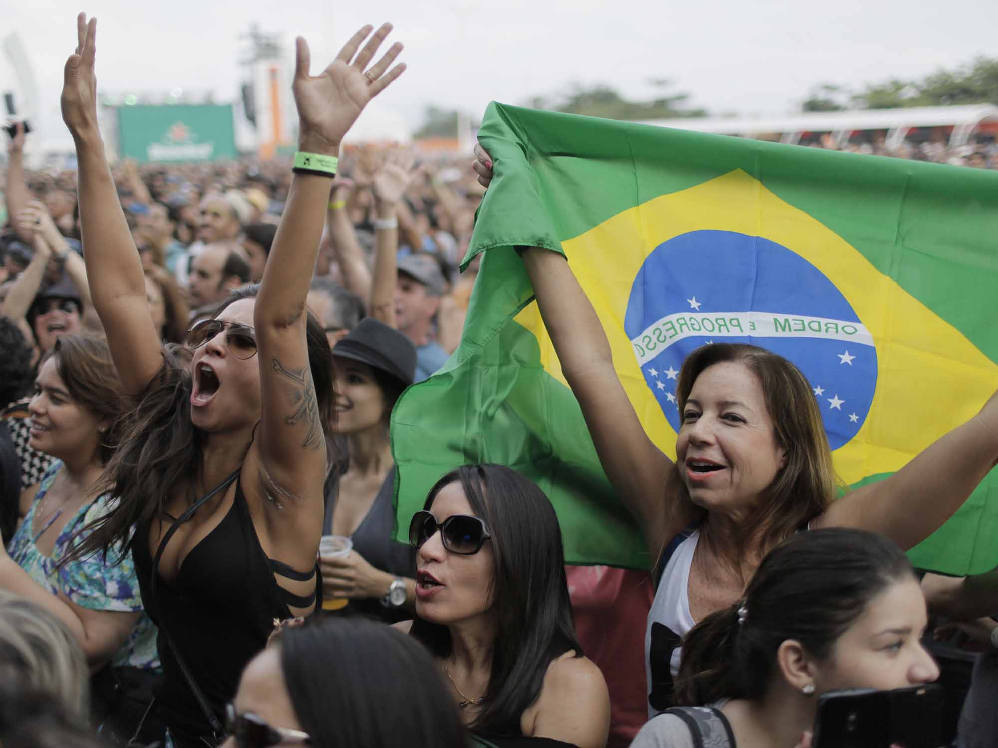 Festa do Peão de Barretos e Rock in Rio: dois festivais, um à direita e outro à esquerda