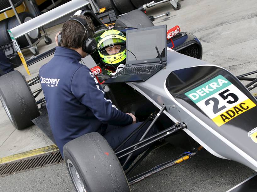 Mick, filho de Michael Schumacher, nos testes de pré-temporada da Fórmula 4 alemã, no circuito de Oschersleben