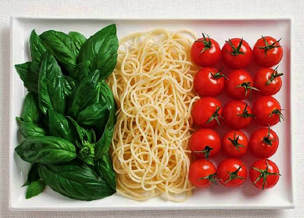 Bandeira da Itália: Majericão, macarrão e tomates