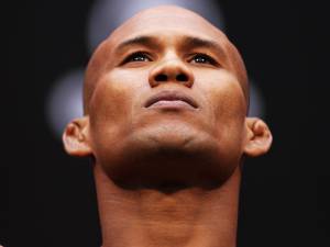 alx_jacare_-1-_original.jpeg O brasileiro Ronaldo 'Jacaré' Souza, durante pesagem do UFC 198, realizada na Arena da Baixada, em Curitiba (PR) - 13/05/2016