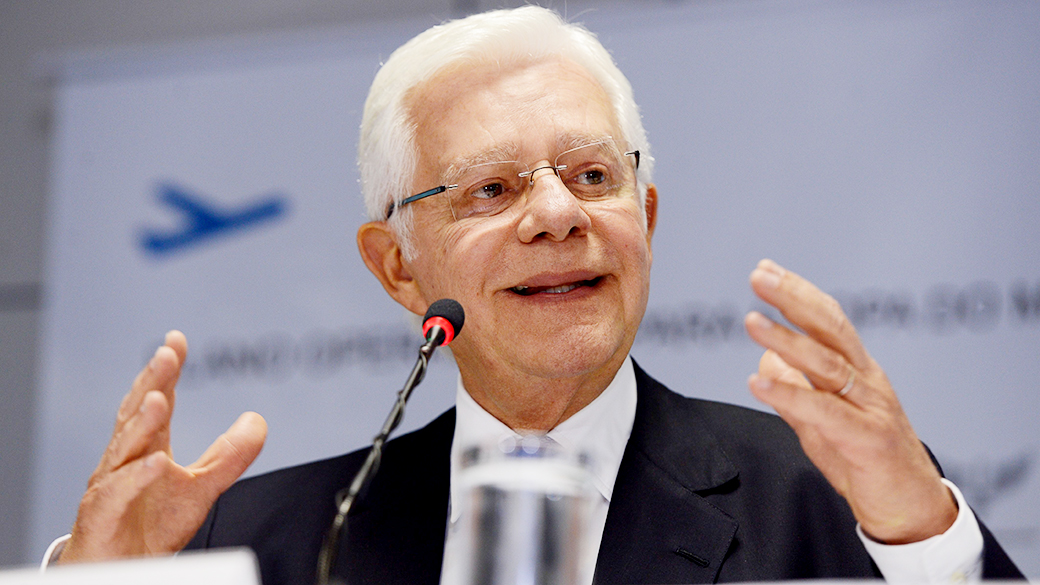 Ministro da Secretaria da Aviação Civil, Moreira Franco