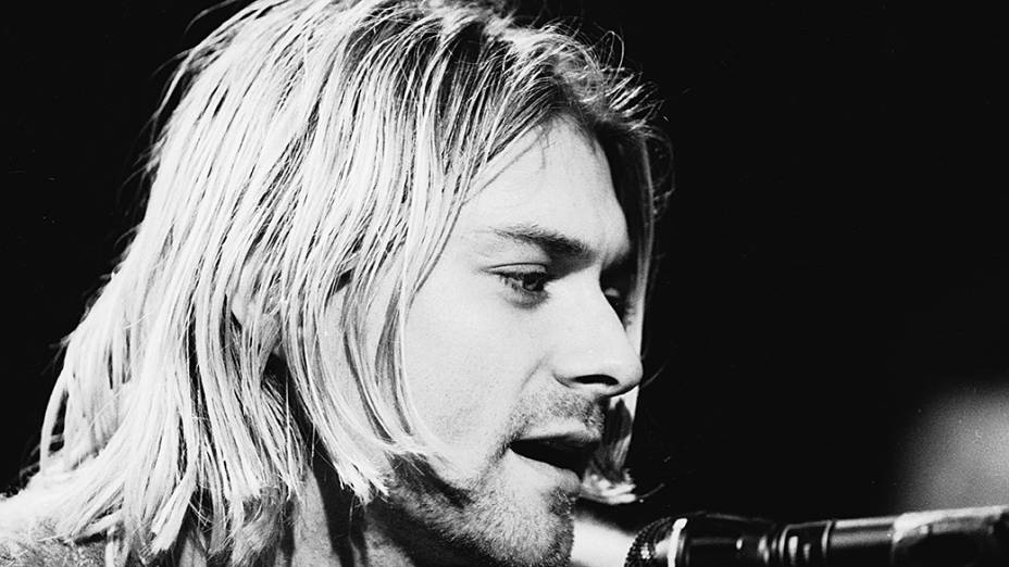 Kurt Cobain durante gravação do MTV Unplugged com a banda Nirvana em 1993 Kurt Cobain durante gravação do MTV Unplugged com a banda Nirvana em 1993