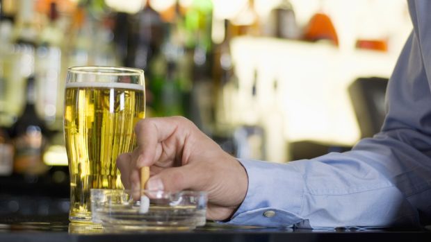 Pesquisa desvenda o papel da genética no tabagismo e alcoolismo