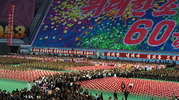 Regime norte-coreano promove apresenta&ccedil;&atilde;o no est&aacute;dio Primeiro de Maio em celebra&ccedil;&atilde;o aos 60 anos do armist&iacute;cio
