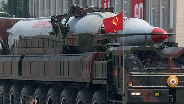 Coreia do Norte celebra anivers&aacute;rio de armist&iacute;cio com desfile militar em Pyongyang