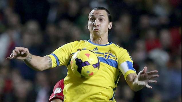 Jogador da Suécia, Ibrahimovic, durante partida contra Portugal, pelas eliminatórias da Copa dao Mundo, em Lisboa Jogador da Suécia, Ibrahimovic, durante partida contra Portugal, pelas eliminatórias da Copa dao Mundo, em Lisboa
