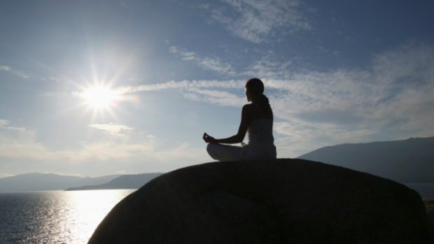 Estudos mostram que a religiosidade e a espiritualidade trazem melhorias na qualidade de vida e no ganho social do indivíduo, o que pode ajudar no combate ao stress causado por perdas, à depressão, na prevenção do suicídio e na recuperação de suicidas