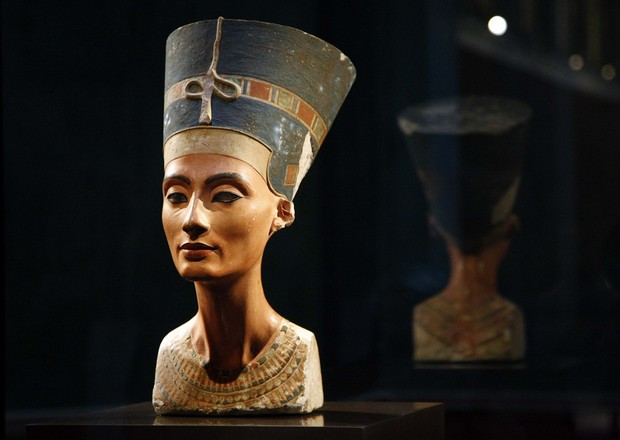 Famoso arqueólogo disse que está perto de localizar tumba de Nefertiti