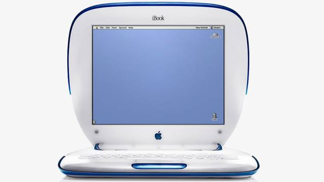 Lançado em 2000, o iBook trouxe o colorido do design da Apple para os notebooks Lançado em 2000, o iBook trouxe o colorido do design da Apple para os notebooks