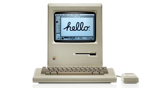 O Macintosh original, de 1984, foi o primeiro computador a trazer interface gráfica e mouse O Macintosh original, de 1984, foi o primeiro computador a trazer interface gráfica e mouse