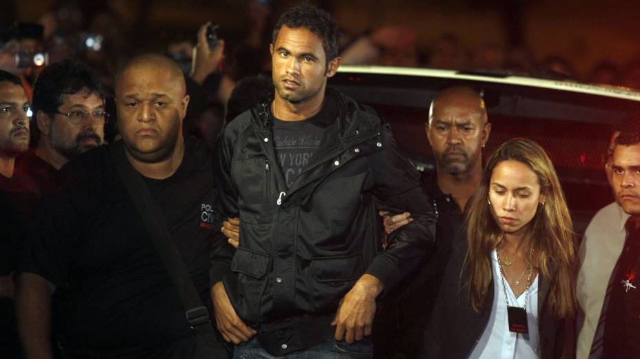 Goleiro Bruno Fernandes chega ao Departamento de Investiga&ccedil;&otilde;es, em Belo Horizonte (Jos&eacute; Patr&iacute;cio/Ag&ecirc;ncia Estado)