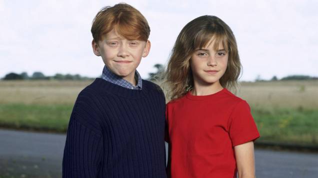 Ron Weasley (Rupert Grint) e Hermione Granger (Emma Watson), em 2001, no filme <em>Harry Potter e a Pedra Filosofal</em> Ron Weasley (Rupert Grint) e Hermione Granger (Emma Watson), em 2001, no filme <em>Harry Potter e a Pedra Filosofal</em>
