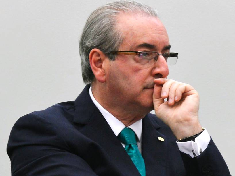 O presidente afastado da Câmara, Eduardo Cunha (PMDB-RJ), comparece ao Conselho de Ética da Câmara dos Deputados, em Brasília (DF), para fazer sua defesa. Cunha é alvo de um processo por quebra de decoro por supostamente ter ocultado contas bancárias secretas no exterior e de ter mentido sobre a existência delas em depoimento à CPI da Petrobras - 19/05/2016