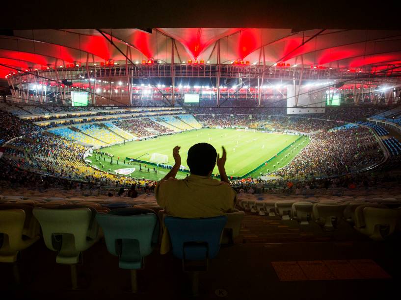 Um ano após a Copa do Mundo, Estádio do Maracanã recebe clássico entre Flamengo e Fluminense Um ano após a Copa do Mundo, Estádio do Maracanã recebe clássico entre Flamengo e Fluminense