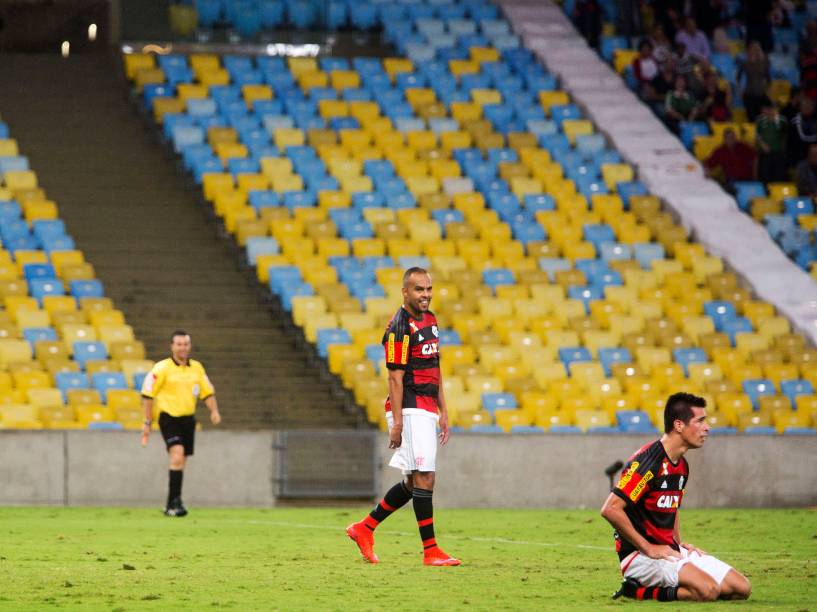 Um ano após a Copa do Mundo, Estádio do Maracanã recebe clássico entre Flamengo e Fluminense Um ano após a Copa do Mundo, Estádio do Maracanã recebe clássico entre Flamengo e Fluminense