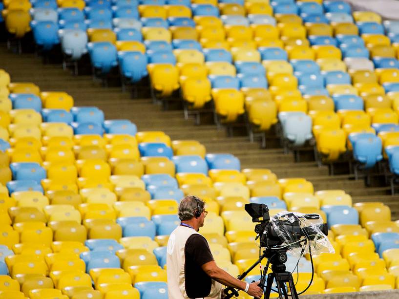 Um ano após a Copa do Mundo, Estádio do Maracanã recebe clássico entre Flamengo e Fluminense Um ano após a Copa do Mundo, Estádio do Maracanã recebe clássico entre Flamengo e Fluminense
