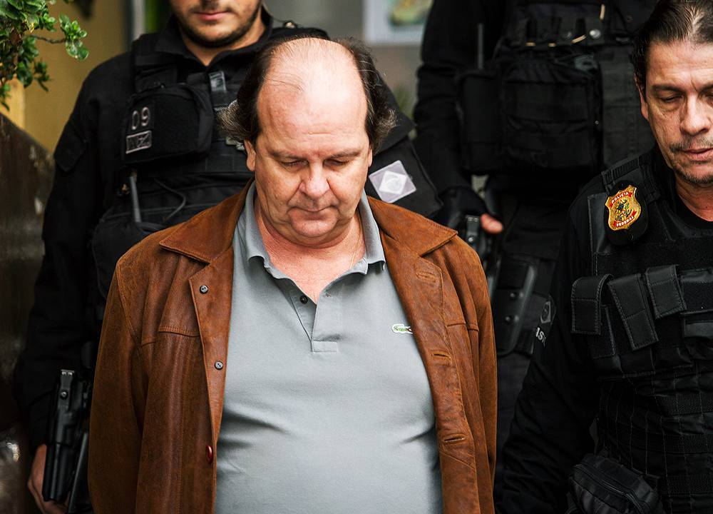 O Ex diretor da área internacional da Petrobras Jorge Luiz Zelada compare ao IML em Curitiba na tarde desta quinta-feira (02)