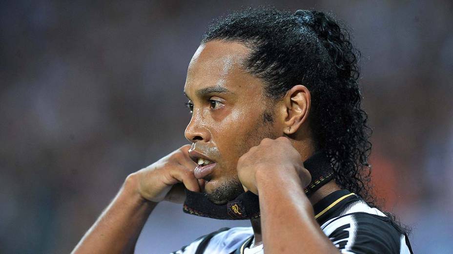 Ronaldinho durante partida entre Atlético MG e Olimpia, válida pela final da Libertadores 2013, no Estádio do Mineirão, em Belo Horizonte