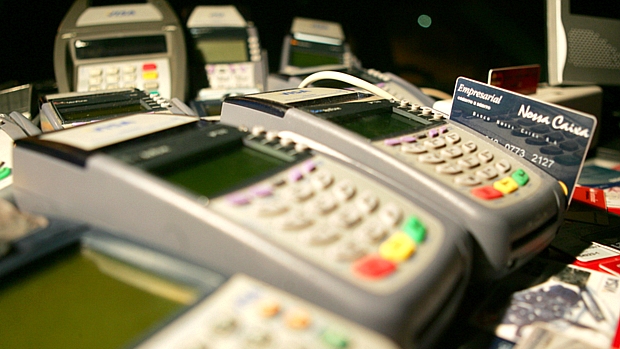 Varejistas deixam de capturar até 38% ao ano ao terceirizar serviços financeiros para bancos, aponta estudo