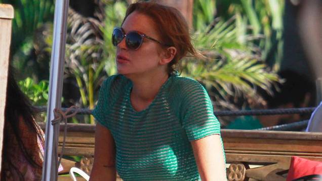 Lindsay Lohan em uma praia de Florianopolis Lindsay Lohan em uma praia de Florianopolis