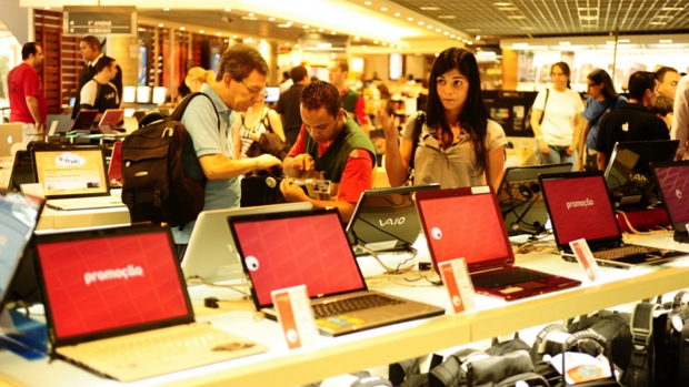 Venda de artigos infantis triplica no Dia das Crianças, diz Itaú