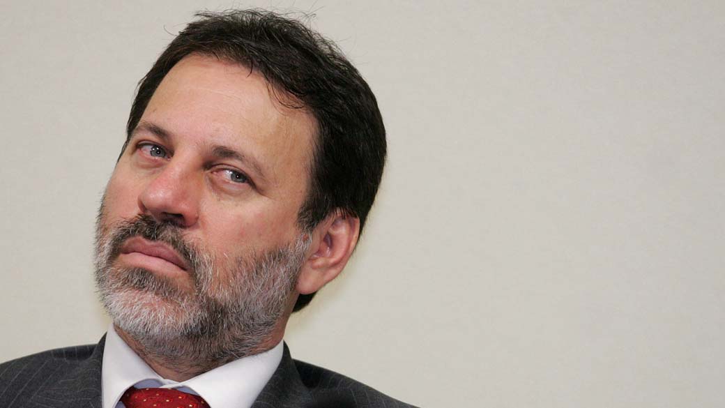 Juiz mantém depoimento de Bumlai que complica Delúbio Soares