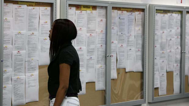 Auxílio-desemprego nos EUA atinge maior nível no ano, mas não é motivo de alerta