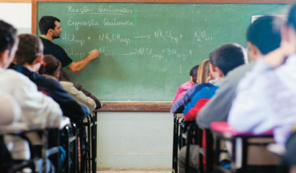 CET monta operação Volta Às Aulas