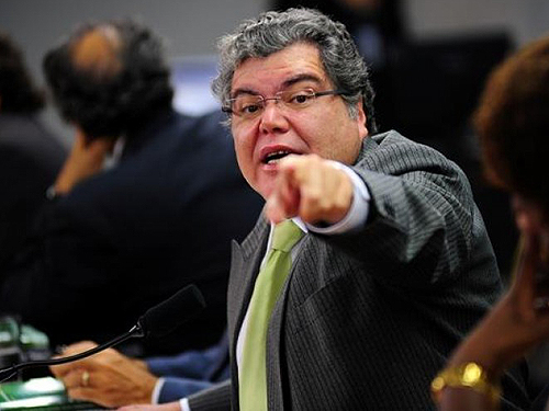 Parlamentares querem convocar Sarney Filho para explicar depósito de R$ 7,5 milhões