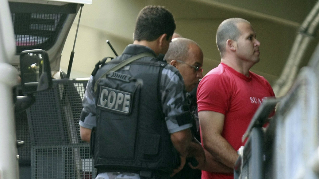 Luiz Henrique Rom&atilde;o, o Macarr&atilde;o, chega ao f&oacute;rum, onde ser&aacute; julgado