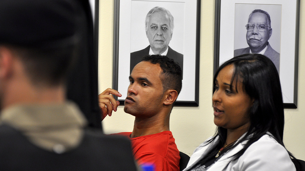 Goleiro Bruno na sala de audi&ecirc;ncia do F&oacute;rum de Contagem, Minas Gerais durante o julgamento sobre o assassinato de Eliza Samudio