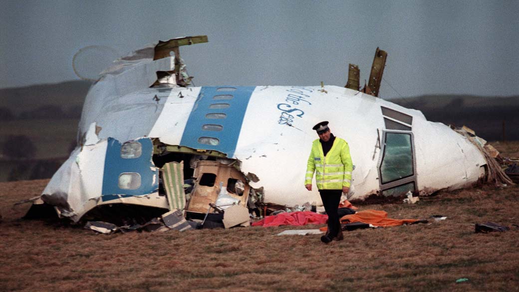 EUA prende líbio por atentado terrorista que matou 270 pessoas em 1988