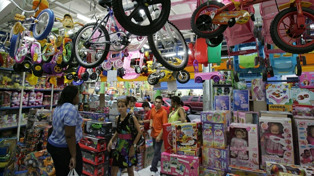 Comércio em alta: vendas com o Dia das Crianças devem movimentar 9,35 bilhões de reais no país
