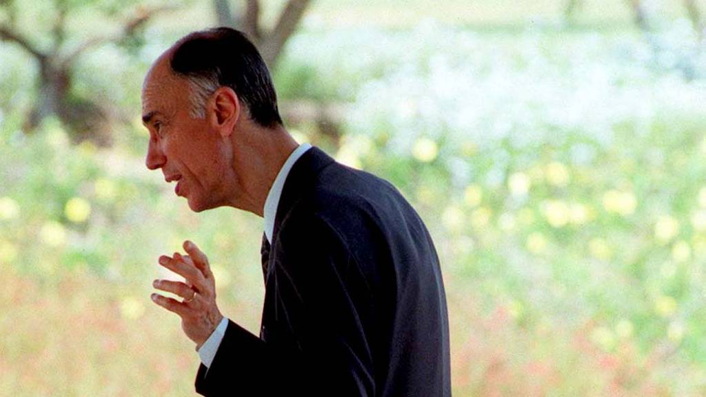 O exemplo do vice de FHC para um ministro que anseia a vice de Bolsonaro