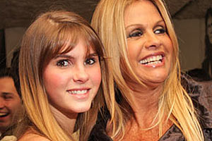Monique e a filha, Bárbara Evans
