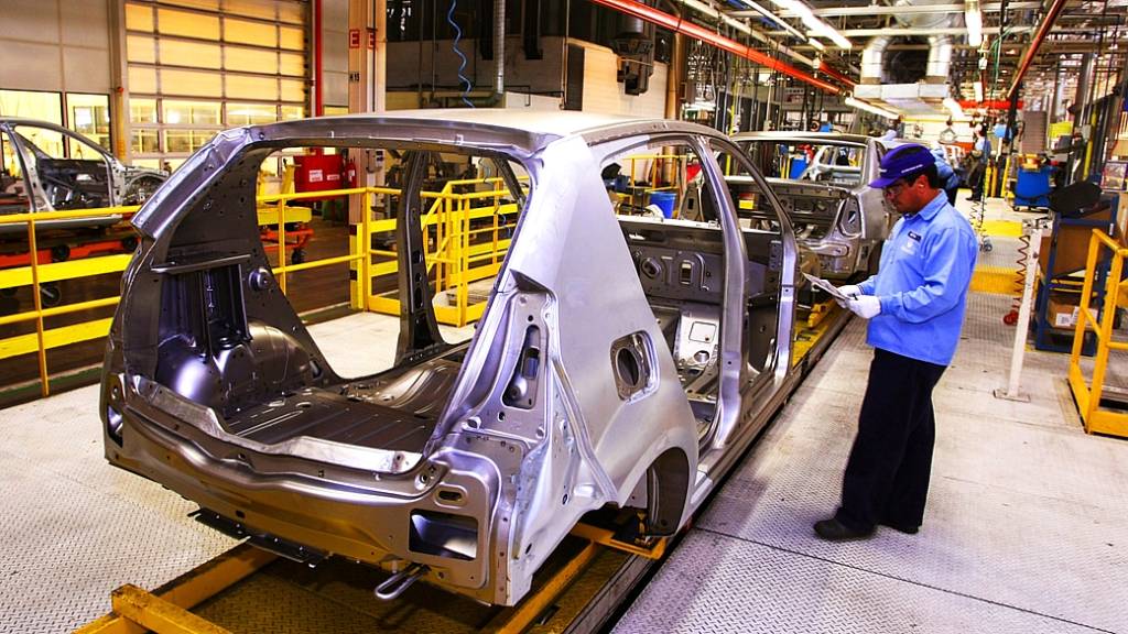 Paraná assina acordo com a Renault para produção de novo modelo no estado