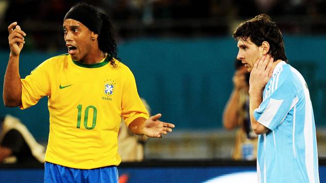 Brasil e Argentina em Doha marca o reencontro de Ronaldinho e Messi Brasil e Argentina em Doha marca o reencontro de Ronaldinho e Messi