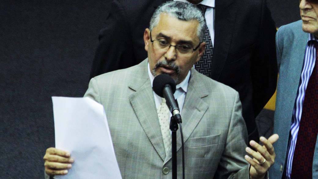 Preso em operação por esquema com PCC, vereador pede afastamento do PT