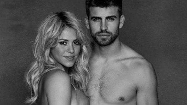 Shakira se apresenta no encerramento da Copa 2010
