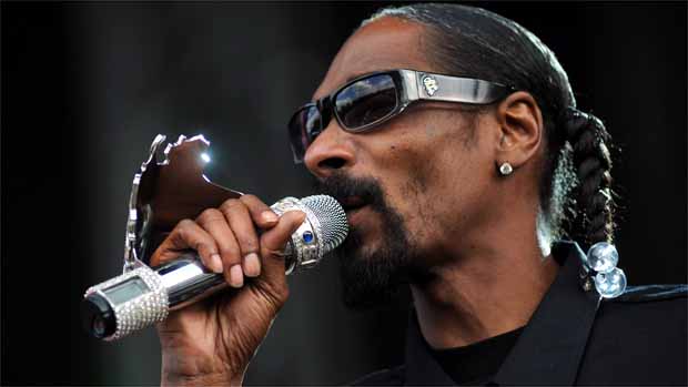 Snoop Dogg critica cena com casal lésbico em filme da Disney