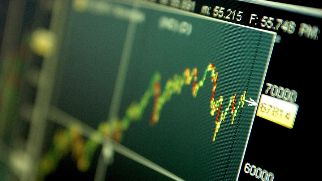 Ibovespa chegou a subir 2,8%, para 48.992 pontos, na máxima da sessão