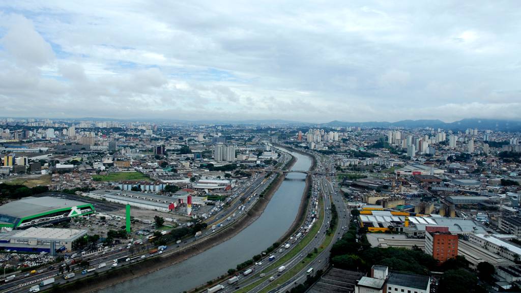 Falta de acesso à água, rios poluídos e rejeitos da Vale no São Francisco