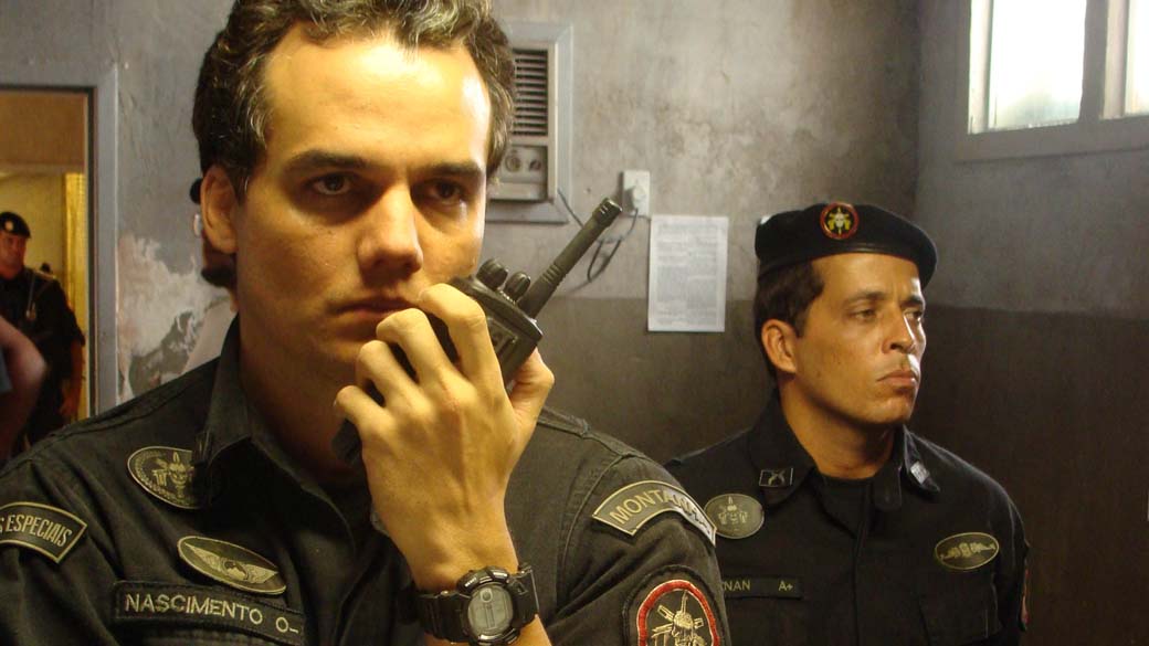 Wagner Moura em filmagens de Tropa de Elite 2