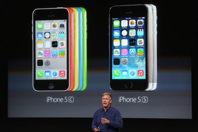 O vice-presidente de marketing da Apple, Phil Schiller, apresenta o iPhone 5C e 5S, em 2013 O vice-presidente de marketing da Apple, Phil Schiller, apresenta o iPhone 5C e 5S, em 2013