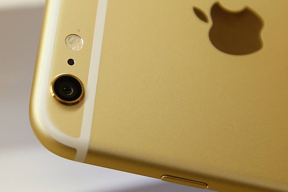 iPhone 6 Plus, lançado em 2014 iPhone 6 Plus, lançado em 2014