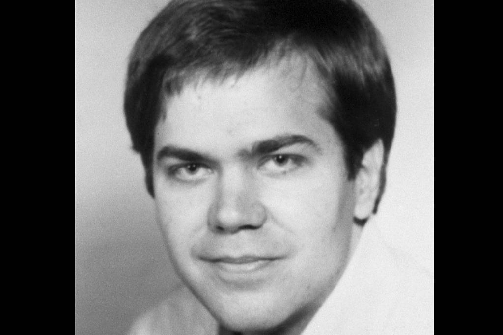 A ruidosa (e frustrada) carreira musical do homem que atirou em Reagan