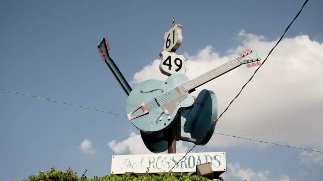 vj_especial_elvis_clarksdalemp4_853x480.jpg A encruzilhada mais famosa do blues
