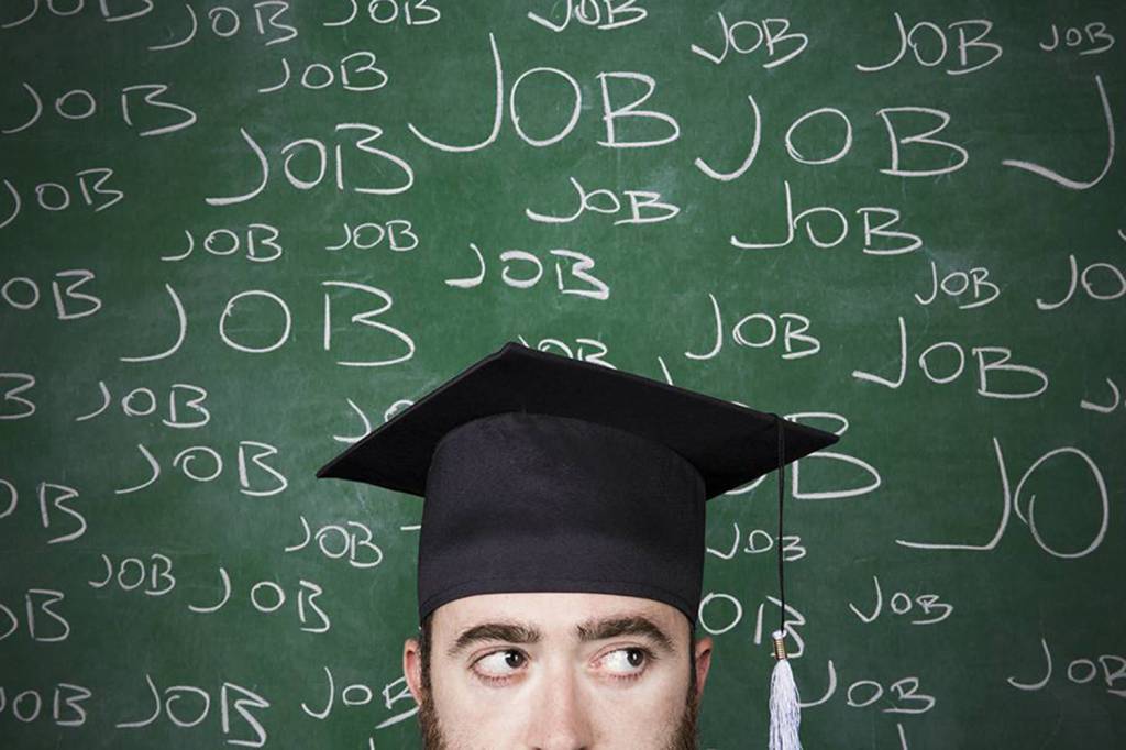 Diploma universitário proporciona aumento de 57% no salário, mostra pesquisa