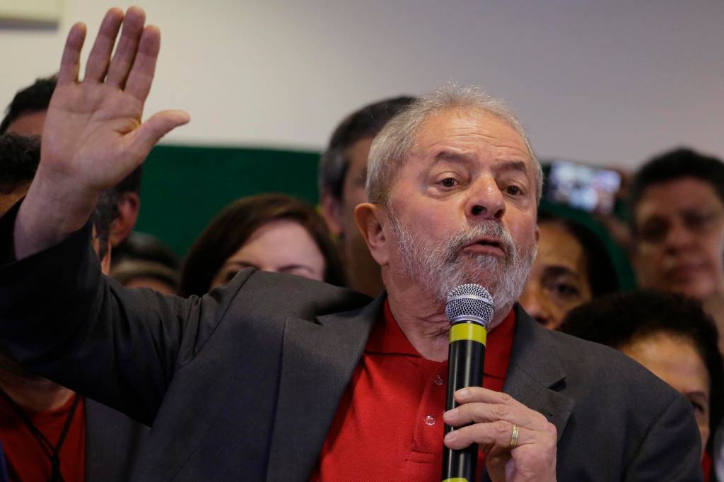 As provas do cinismo de Lula