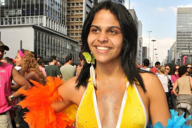 A travesti Andréia Albertine, que se envolveu num escândalo com o jogador Ronaldo, durante a Parada do Orgulho LGBT, na Avenida Paulista, em São Paulo (SP) - 25/05/2008